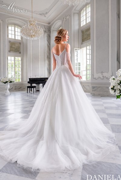 Suknia slubna DANIELA - 2025