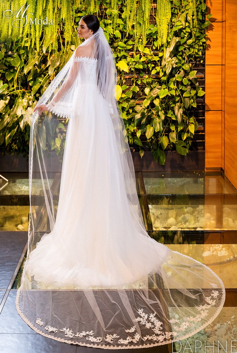 Suknia slubna DAPHNE - 2023