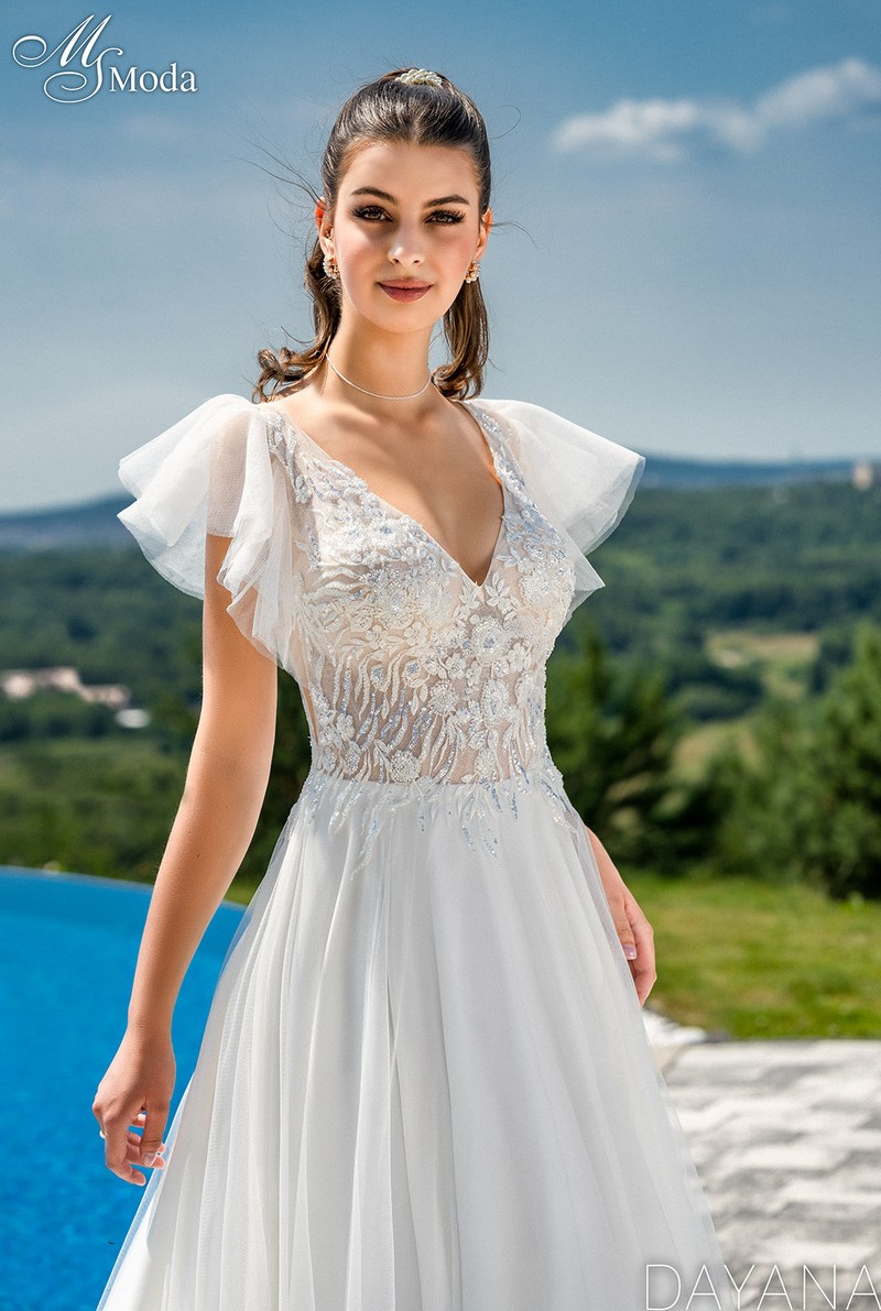 Suknia slubna DAYANA - 2023