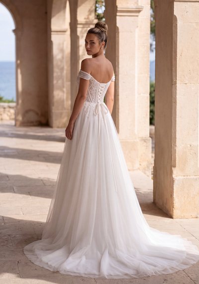 Suknia ślubna DOMENICA — Litera A, Off-shoulder, Koronka, Tiul