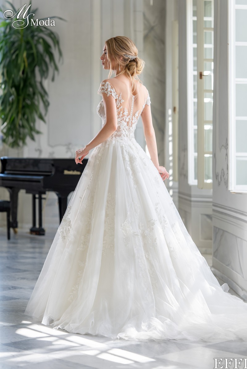 Suknia slubna EFFI - 2025