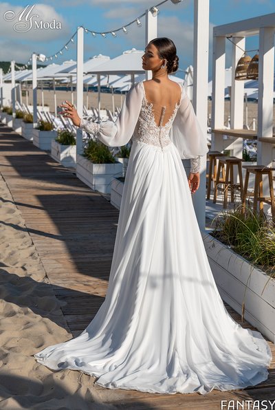 Suknia slubna FANTASY - 2024