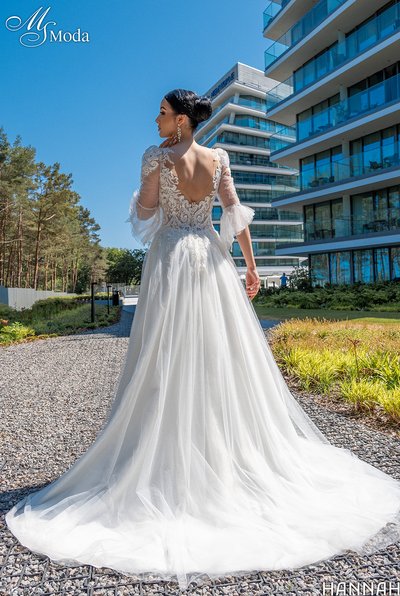 Suknia slubna HANNAH - 2024