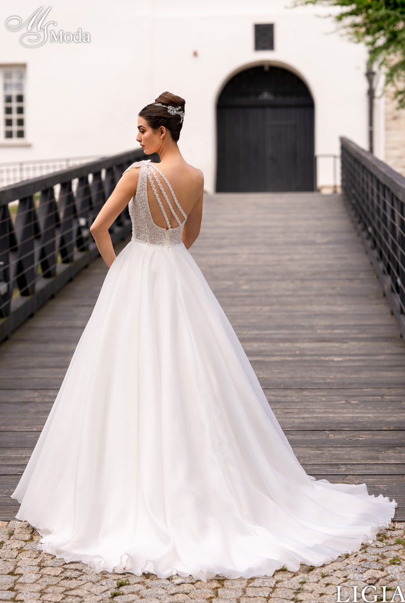 Suknia slubna LIGIA - 2025